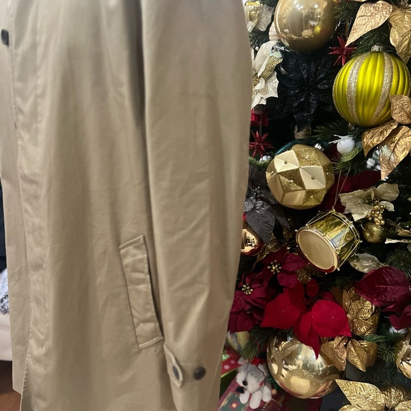 Banana Republic Men's Khaki Trench Coat - Picture 3 of 7